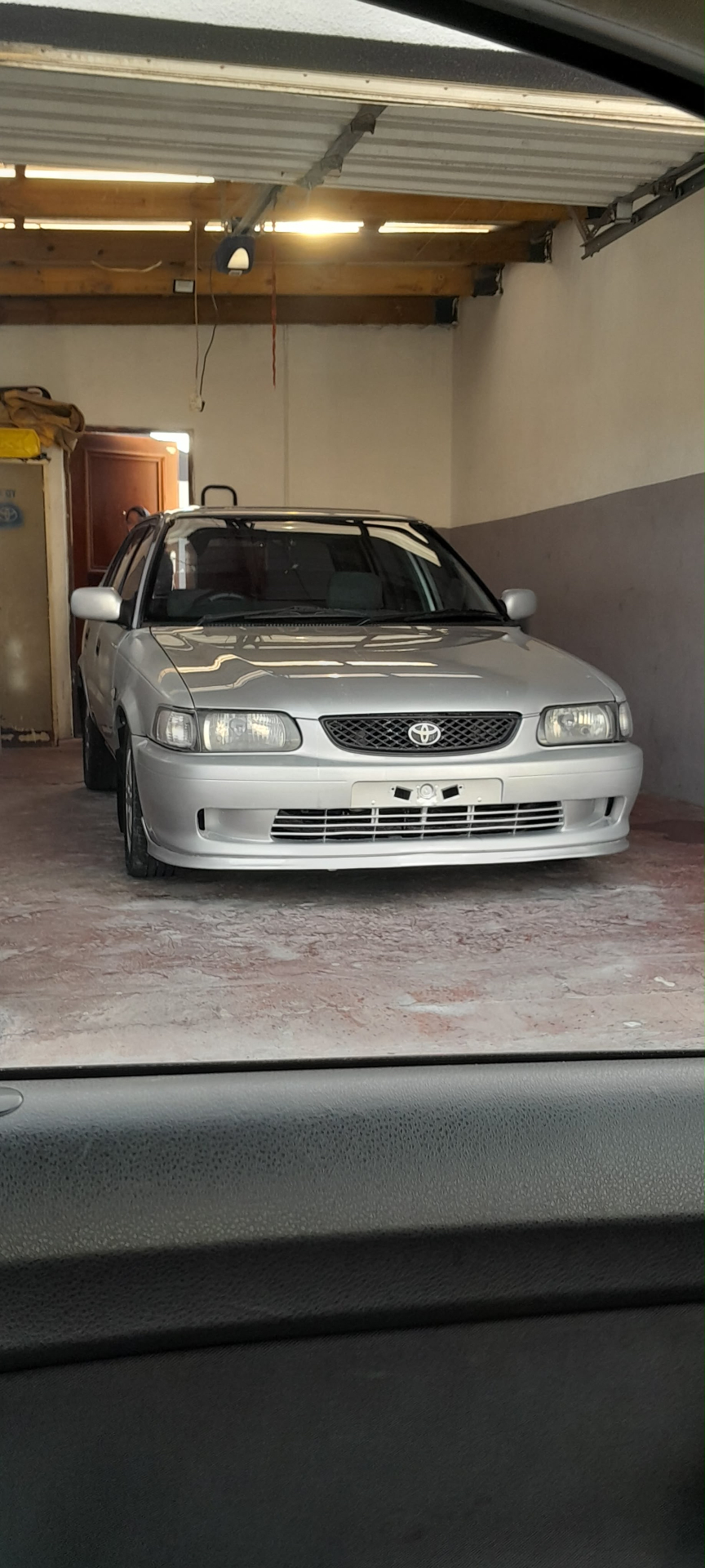 Finished vehicle